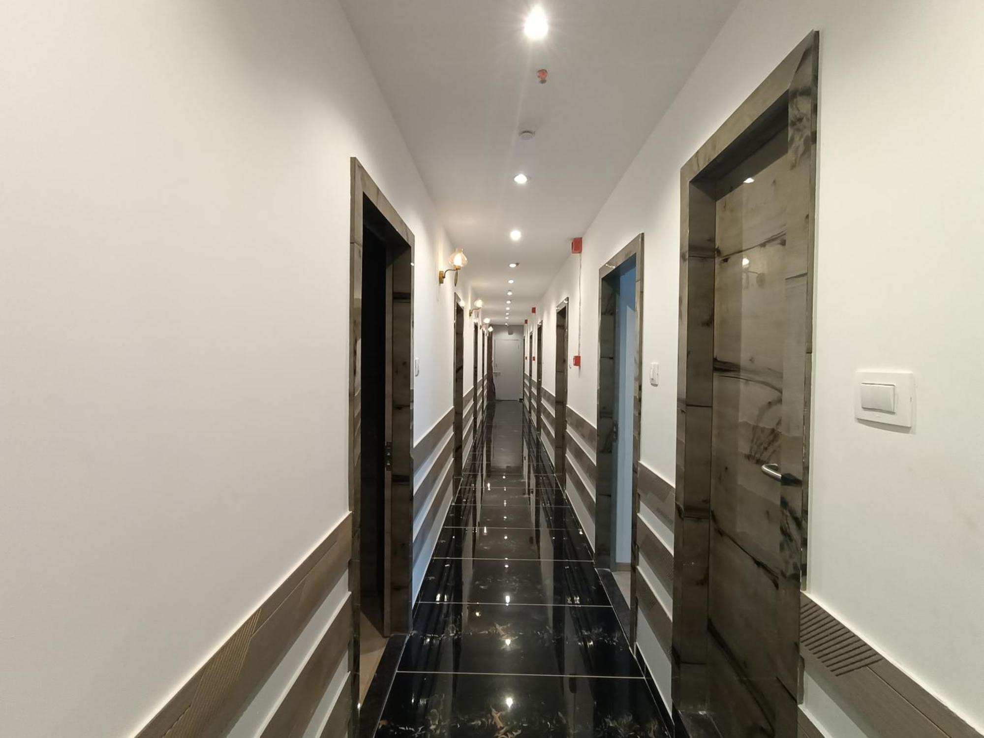 Hotel Beverly Palace Santacruz - Near Bkc - Mumbai Airport T1 Bagian luar foto