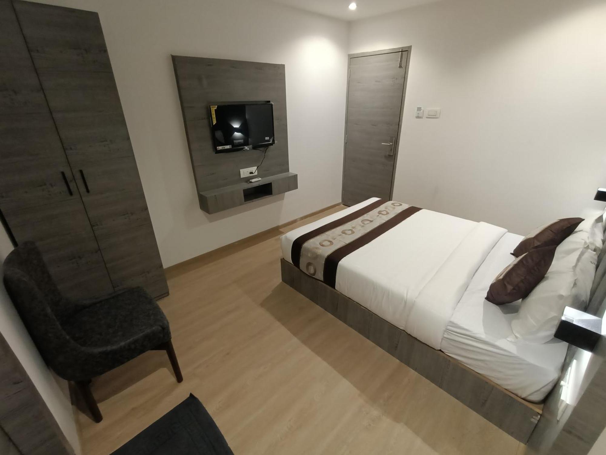 Hotel Beverly Palace Santacruz - Near Bkc - Mumbai Airport T1 Bagian luar foto