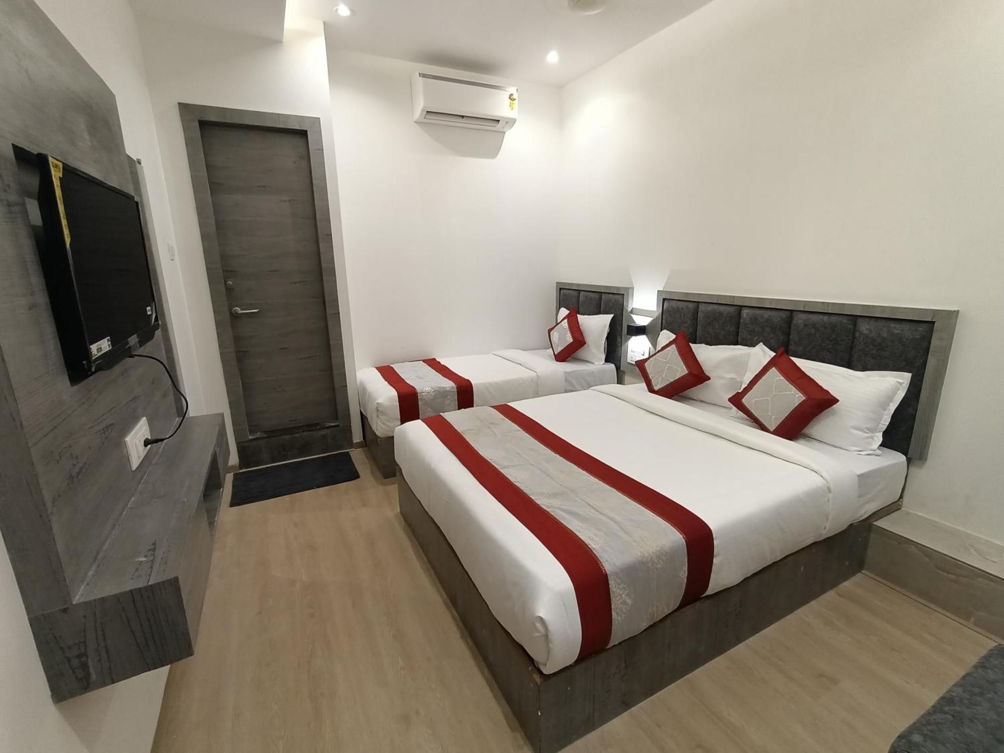 Hotel Beverly Palace Santacruz - Near Bkc - Mumbai Airport T1 Bagian luar foto