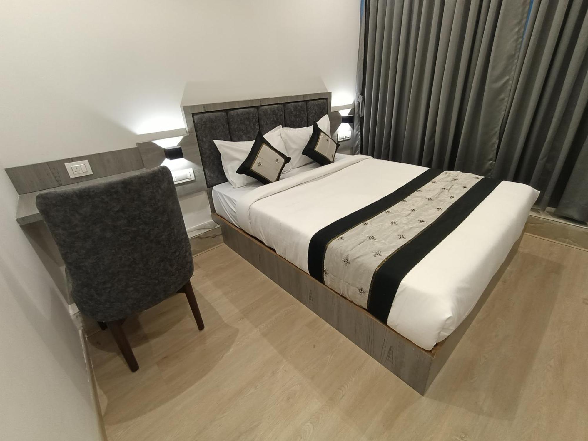 Hotel Beverly Palace Santacruz - Near Bkc - Mumbai Airport T1 Bagian luar foto