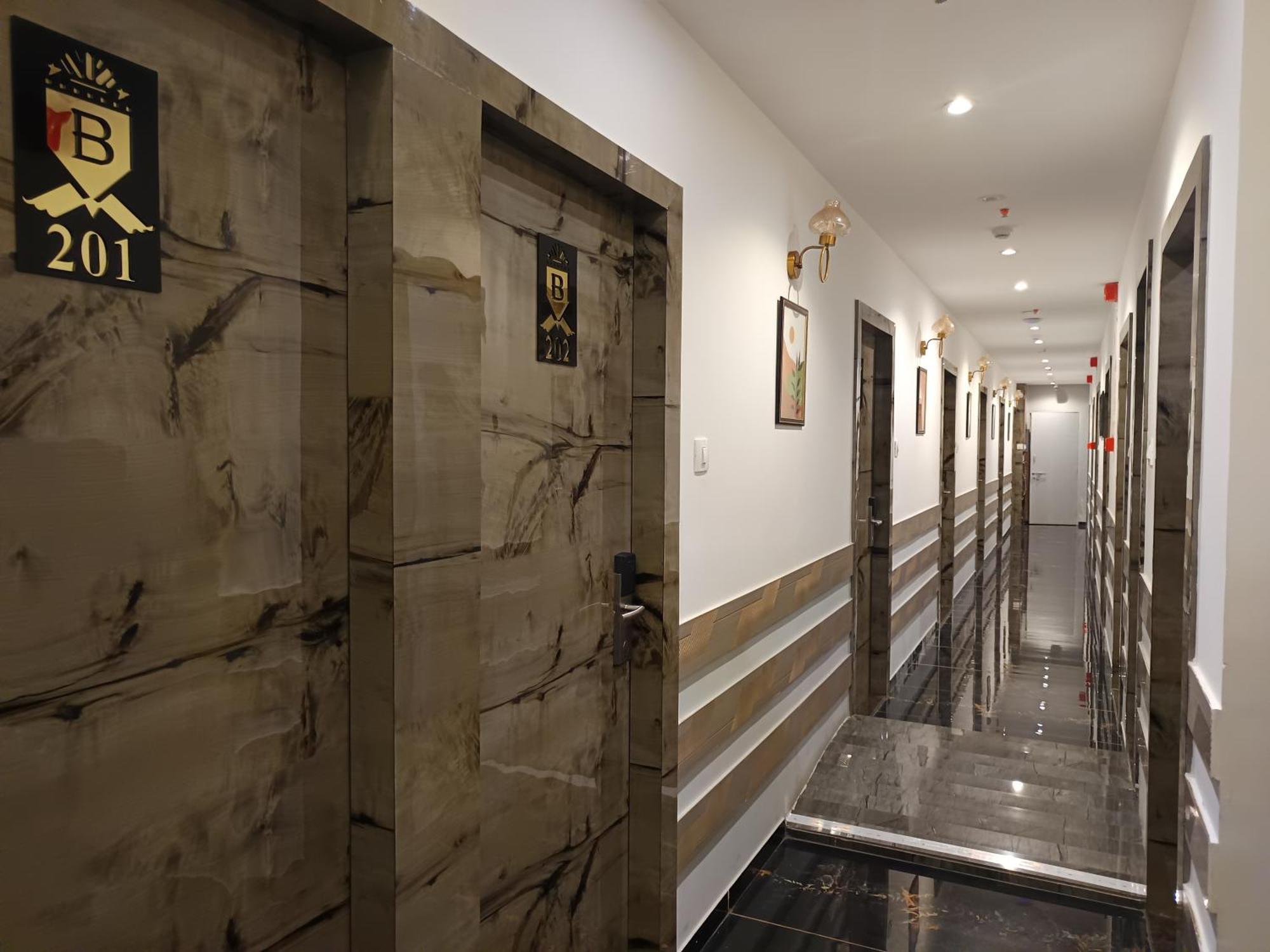 Hotel Beverly Palace Santacruz - Near Bkc - Mumbai Airport T1 Bagian luar foto